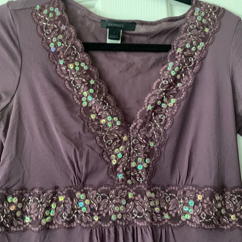 Express | Sequined V-Neck Top - Picture 3 of 7